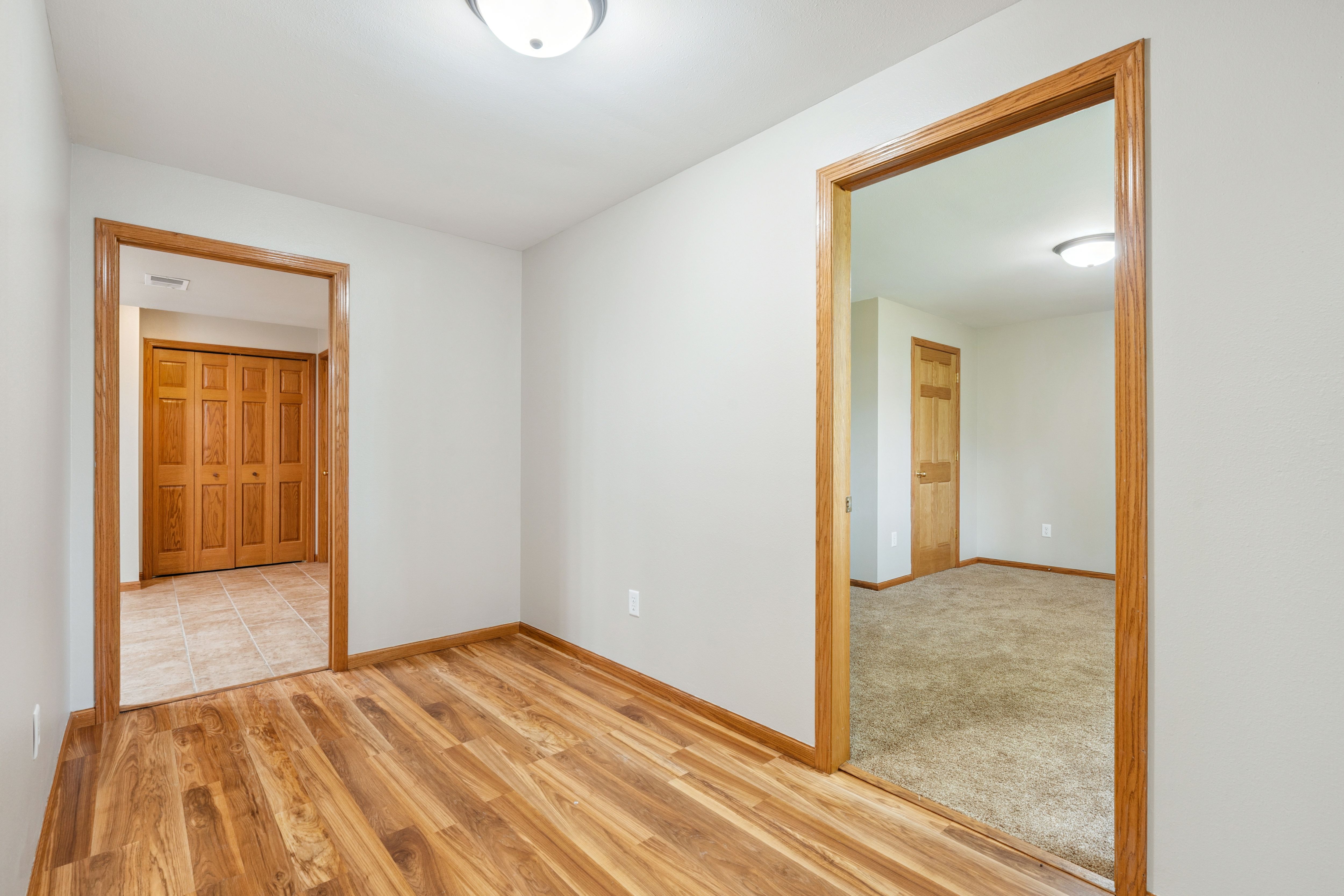 Listing Photo: 35-200 780 Country Club Ct